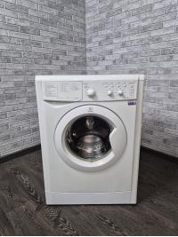 Стиральная машина Indesit IWSC 5105